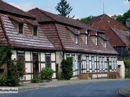 2-Familienhaus mit Doppelgarage - Dröbischau