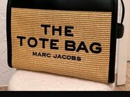 MARC JACOBS THE TOTE BAG