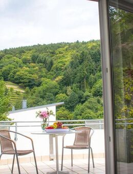 Charmante, renovierte 3-Zimmer-Wohnung mit großem Balkon in Bühlertal - Bühlertal