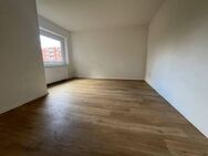 Frei ab 01.07.2025: Moderne 3-Zimmer-Wohnung mit Balkon, Keller und TG-Stellplatz in Poppenbüttel! - Hamburg