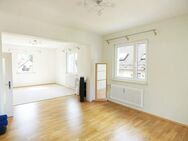 Sonnige 4-Zimmer-Wohnung mit Einbauküche und Balkon in Coburg-Creidlitz - Coburg