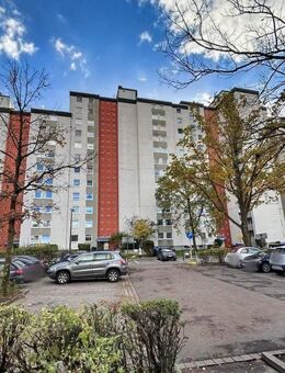 Zentral gelegen und mit Aufzug - Langenhagen