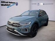 VW T-Roc, 1.5 TSI STYLE, Jahr 2024 - Walldorf (Baden-Württemberg)