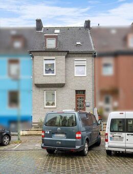 Bremen - Findorff / Großzügiges Zweifamilienhaus in beliebter und ruhiger Lage - Bremen