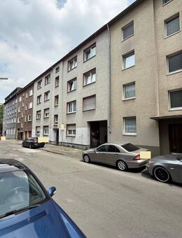 Do.-City: 2 MFH mit Garagen u. Kfz.-Stellpl.! Nur ca. € 1.050,- Kaufpreis pro m² Wohn-/Nutzfl.! - Dortmund