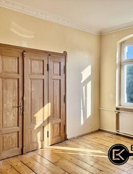 Helle Altbauwohnung mit Holzdielen, Flügeltüren & Gartenmitbenutzung - Freiberg