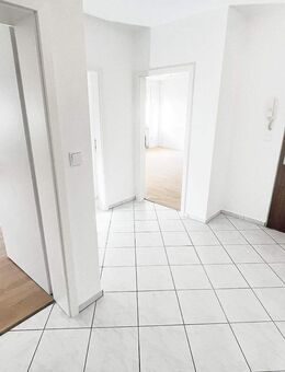 Modernisiert, leerstehend & provisionsfrei: 2-Zimmer-Wohnung in Walldorf - Mörfelden-Walldorf