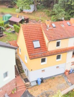 Naturnahe DHH mit unverbaubarem Weitblick und Garage - ideal für Singles & Paare - Bad König