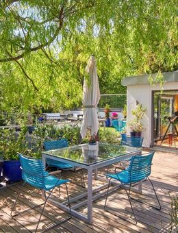 Architekten Atrium-Haus mit Dachterrasse, Garten und Pool in idyllischer Villenlage - Planegg
