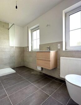 Renovierte, schöne 3-Zimmer Wohnung INKL. KÜCHE * in Wabern - Wabern