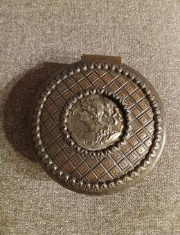 Verkaufe eine antike Schatulle aus Frankreich - Böhl-Iggelheim