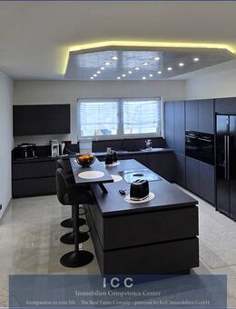 Moderne und exklusive Neubau-Villa mit ca. 6,68 % Bruttorendite und Mieter, bestens geeignet für Kapitalanleger - Simbach