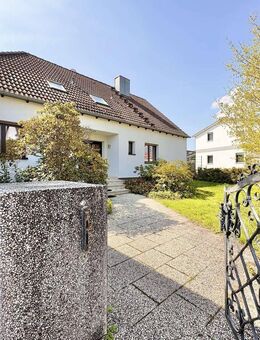 Viel Platz & Potenzial: Zweifamilienhaus mit Garten - Cadolzburg