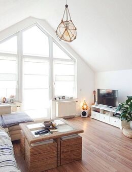 Charmante 4-Zimmer-Dachgeschosswohnung in ruhiger Lage von Mühlheim - Mühlheim (Main)