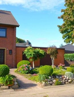 Gepflegtes Reihenendhaus mit Garage in bevorzugter Lage von Heide - Heide