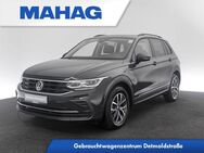 VW Tiguan, 2.0 TDI LIFE Alu17TulsaGRAPHITE, Jahr 2023 - München