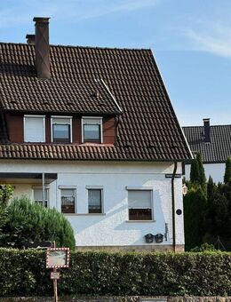 Doppelhaushälfte ideal für Handwerker und Mehrgenerationen Haus in toller ruhiger Lage, Garten, Freisitz, Schuppen - Schönaich