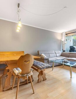 Tolle 3 Zimmer Dachterrassenwohnung mit Einbauküche - Aschheim