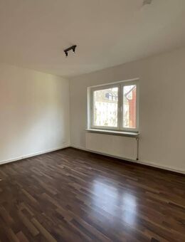 Gepflegte 3-Zimmer-Wohnung mit Badewanne in Wilhelmshaven City zu sofort! - Wilhelmshaven
