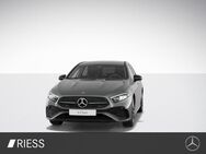 Mercedes A 200, AMG Sport Premium Night WPaket Ambi, Jahr 2023 - Tuttlingen