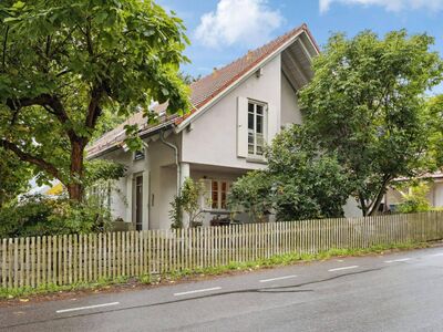 Lichtdurchflutetes Einfamilienhaus mit Einliegerwohnung in absolut sonniger Lage von Hohenpolding
