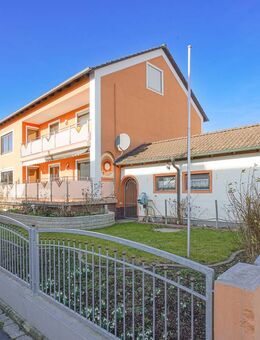 EFH mit 2 Wohneinheiten, Garten, Garage und Ausbaupotential in attraktiver Wohnlage! - Neustadt (Donau)