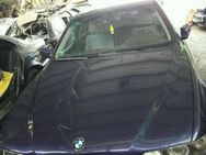 BMW E39 523i Bj 2000 zum Ausschlachten in Velvet-Blue Metallic - Berlin Lichtenberg