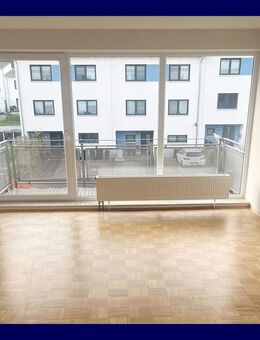 Klein + FEIN = DEIN neues Zuhause! 2 Zimmer mit PARKETT + BALKON + Aufzug + Bad mit Dusche - Erfurt