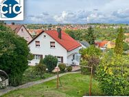 Einfamilienhaus mit großem Grundstück in ruhiger Aussichtslage | inkl. Garage & Schuppen - Neudenau
