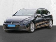 VW Golf, 1.5 TSI VIII Life Dig, Jahr 2021 - Lehrte