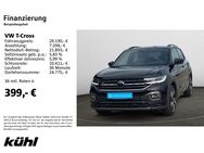 VW T-Cross, 1.5 TSI Life R-Line, Jahr 2023 - Hildesheim