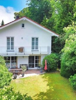 Elegant & geräumig: Stilvolles Einfamilienhaus mit Gartenparadies - sofort verfügbar - Grafing (München)