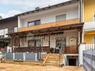 Großzügiges Reihenhaus mit großer Terrasse und komfortabler Wohnfläche, Garage und Carport - Forst (Baden-Württemberg)