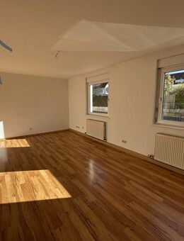 * LB-Ost: 3 Zimmer in angenehmem Haus mit guter Anbindung * - Ludwigsburg