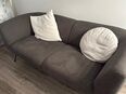 Moderne Couch mit 2 Sesseln und Kissen in 80798