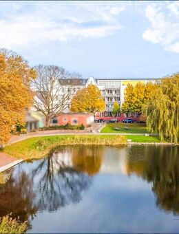 Exklusiver Blick auf den Holzhafen - Eigentumswohnung mit zwei Terrassen und Tiefgaragenstellplatz - Bremerhaven