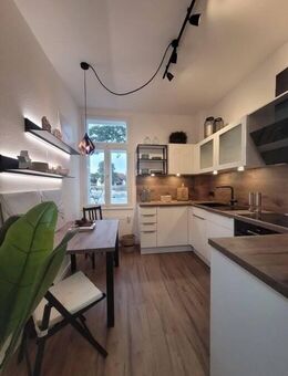 N E U -STADTVILLA - TOP DESIGN KÜCHE - 3ZKBT - NEUES BAD - möbliert - Innenstadt - direkter Gartenzugang /keine Haustiere - Detmold
