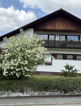 Großes Familienhaus mit mögl. Einliegerw., 198 m² Wfl., 720 m² Grundstück, sehr ruhig gelegen in Leithe - Süd. - Hemhofen