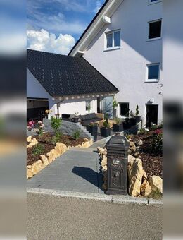 Top gepflegtes Zweifamilienhaus in Schwenningen am Heuberg - Schwenningen (Baden-Württemberg)