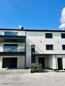 *moderne und großzügige 3,5 Zimmerwohnung in ruhiger und grüner Lage - ID 6260* - Radeberg