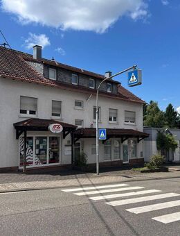 Starkes Renditeobjekt in Herzen von Lemberg . Wohn- und Geschäftshaus und Lagergebäude, Garage, Carport, Stellplätze, Bauplatz - Lemberg