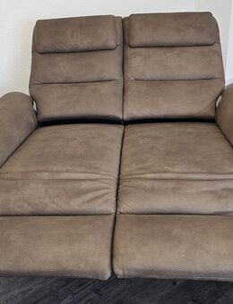 3- und 2-Sitzer Sofas mit Relaxsystem (Maß ca. 108 x 200 / 148 x 93 cm) - Krefeld