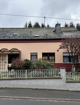 Luxus trifft Funktionalität: Einfamilienhaus mit Büro in Top-Lage - Herrstein