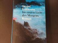 Im ersten Licht des Morgens von Jacqui Lofthouse (Roman - Taschenbuch) - Essen