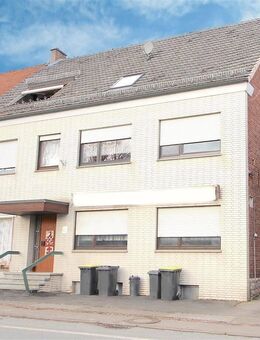 Teilvermietetes MFH mit 3-4 Wohneinheiten, Gastronomie umbaufähig im Erdgeschoss - Warburg (Hansestadt)