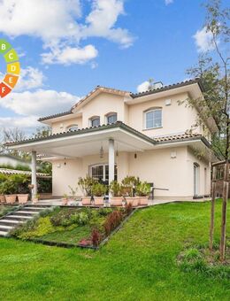 Exklusive Villa für gehobene Ansprüche in absoluter Ruhiglage von Woltersdorf - Woltersdorf (Brandenburg)