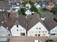 Haus-Ensemble mit vier Wohneinheiten - Ideal für Kapitalanleger oder Eigennutzer - Beverungen