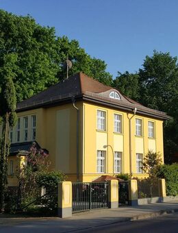 Provisionsfrei: Vielseitige Villa in zentraler Lage – ideal für Wohnen und Arbeiten - Neuruppin