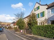 Renovierungsbedürftiges Reihenmittelhaus in Stuttgart-Feuerbach mit Ausbaupotenzial im Dachgeschoss - Stuttgart