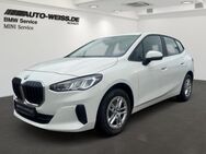 BMW 218 Active Tourer, iA, Jahr 2022 - Aichach Zentrum